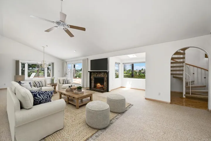 https://zimg.paragon.ice.com/ParagonImages/Property/PP/CR/400113501/4/533/400/a816e919894659acb2b3a3