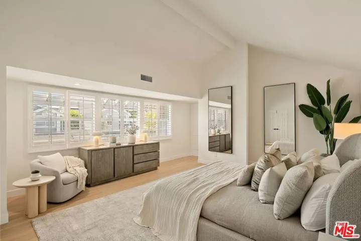 13082 Mindanao Way 54, Marina Del Rey, California 90292