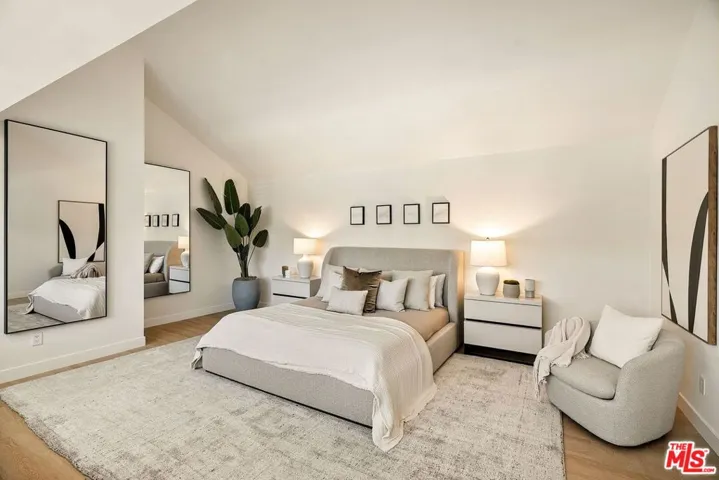 13082 Mindanao Way 54, Marina Del Rey, California 90292