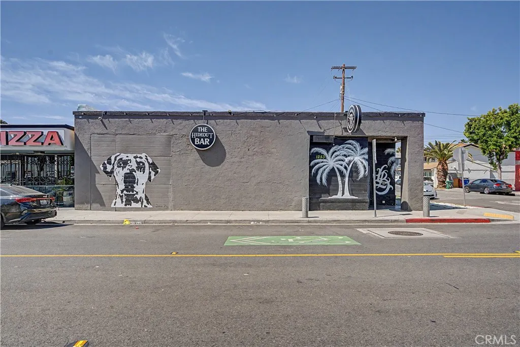 1253 E 4th