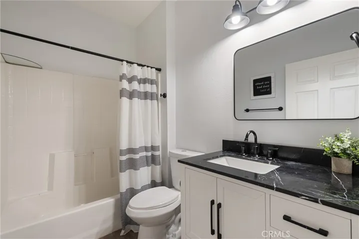 2941 Via Milano 108, Corona, California 92879