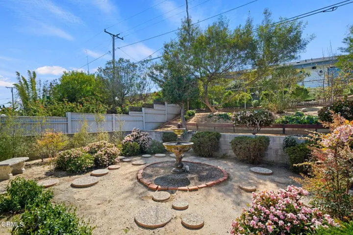 27 - Back Yard