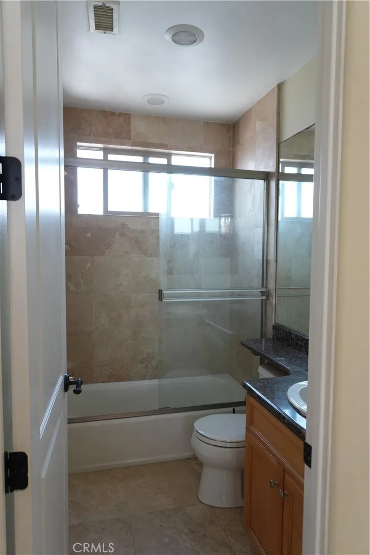 2ND FLOOR BATHROOM