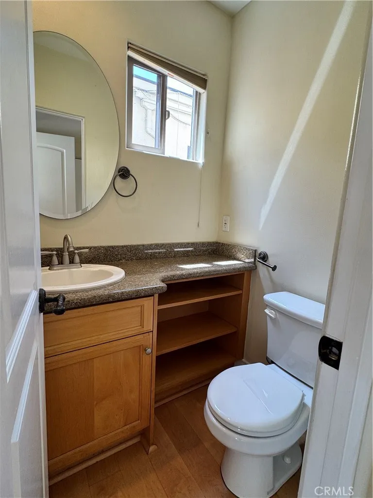 1ST FLOOR BATHROOM
