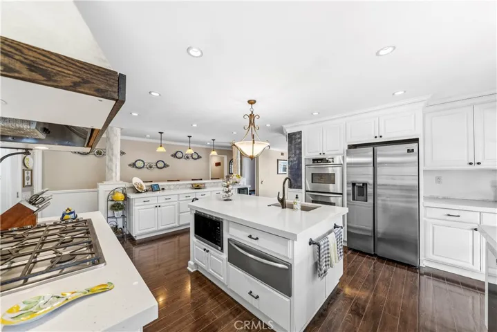 19631 Country Haven, Santa Ana, California 92705