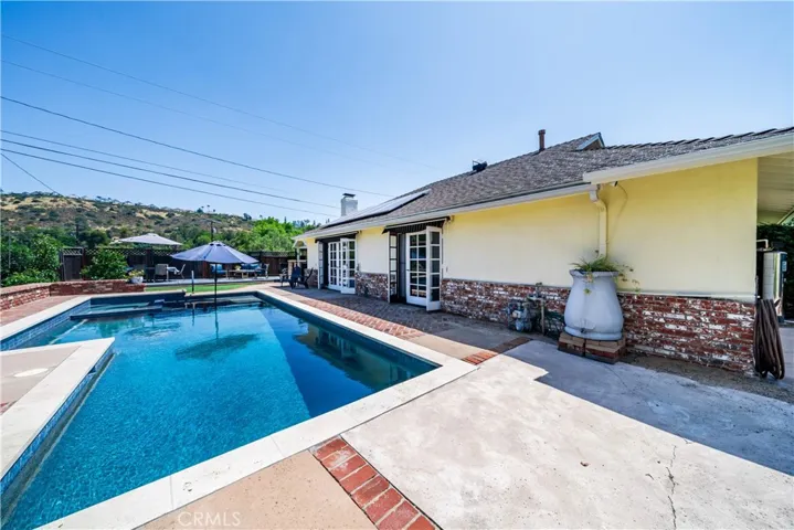 19631 Country Haven, Santa Ana, California 92705