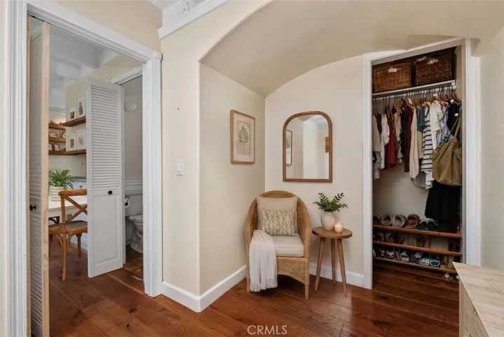 This image has been virtually staged. Furniture, décor, and other items have been added digitally and do not exist in the property.