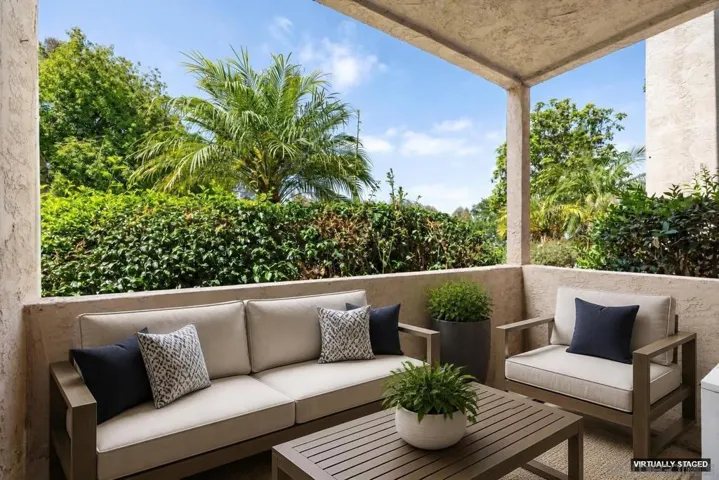 https://zimg.paragon.ice.com/ParagonImages/Property/PA/SDMLS/-525782/9/120/90/ead56a0bdcb0d1cba0a724be4be4dba7/3/455a8ad4801b9a5732458b565fba2375/-525782-c8afbeb8-f98e-45fb-b23d-d86a605f6643.JPG