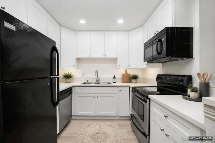 https://zimg.paragon.ice.com/ParagonImages/Property/PA/SDMLS/-525782/3/120/90/aefdaccfdcc1a0cd90d2f2ddcfe807c7/3/455a8ad4801b9a5732458b565fba2375/-525782-dc2f52f6-fec7-4816-8091-10896d87de13.JPG