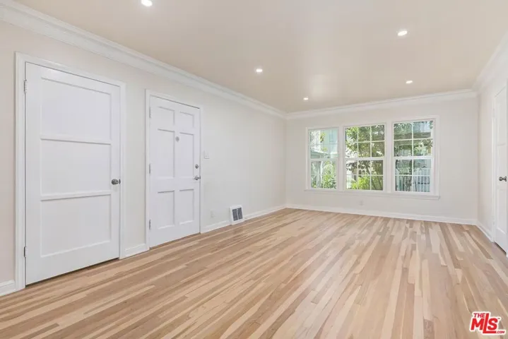 405 1/2 Shirley Place, Beverly Hills, California 90212