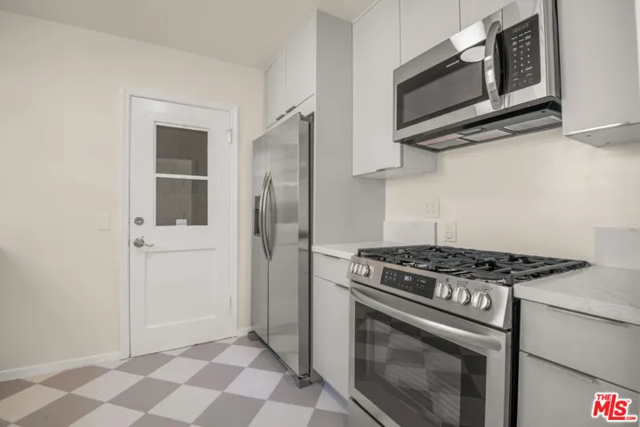 405 1/2 Shirley Place, Beverly Hills, California 90212
