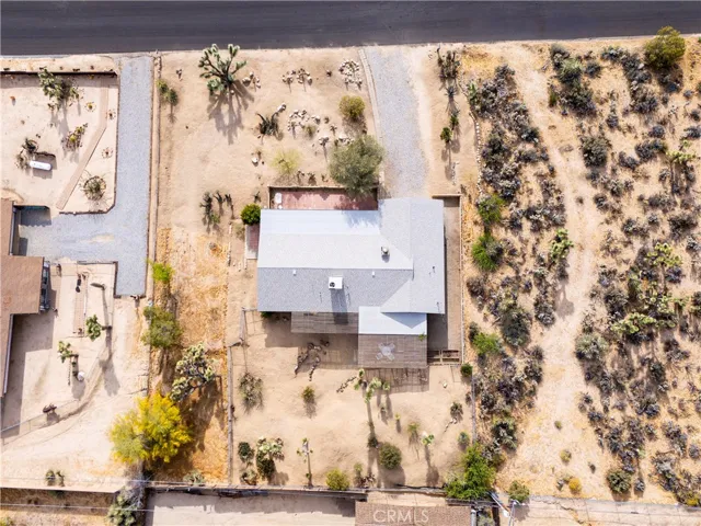 6381 Airway Avenue, Yucca Valley, California 92284