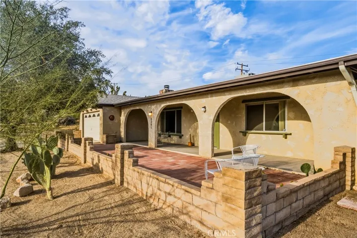 6381 Airway Avenue, Yucca Valley, California 92284