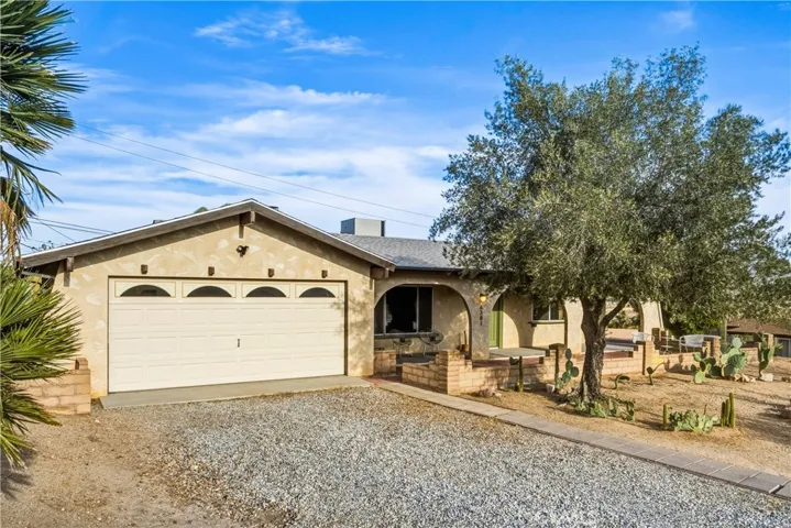 6381 Airway Avenue, Yucca Valley, California 92284