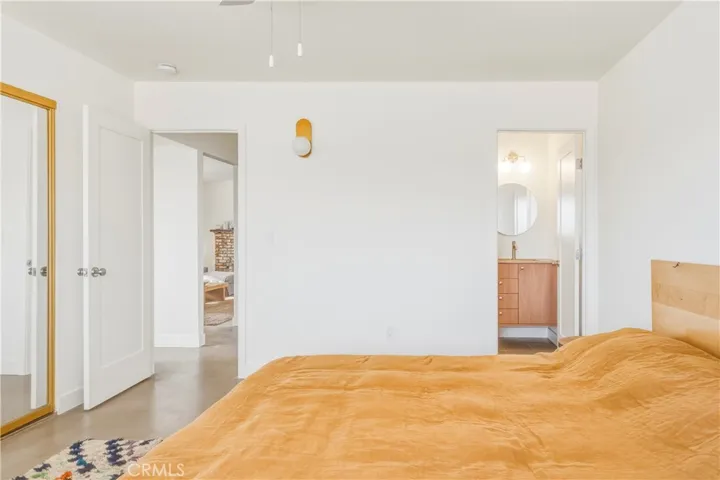 6381 Airway Avenue, Yucca Valley, California 92284