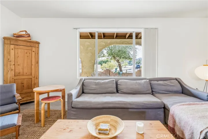 6381 Airway Avenue, Yucca Valley, California 92284