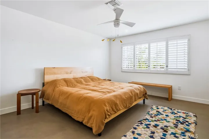 6381 Airway Avenue, Yucca Valley, California 92284
