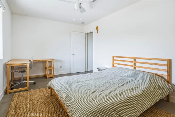 6381 Airway Avenue, Yucca Valley, California 92284