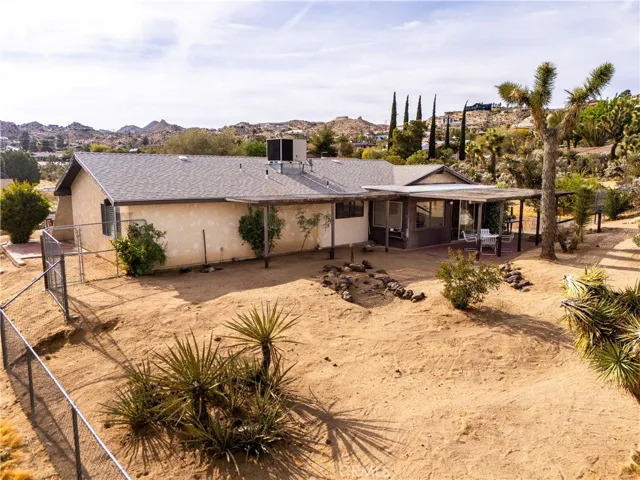 6381 Airway Avenue, Yucca Valley, California 92284