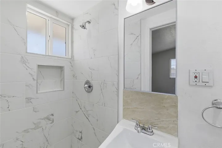 2047 W Lingard, Lancaster, California 93536