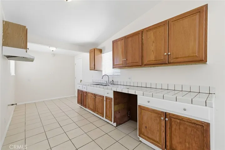 2047 W Lingard, Lancaster, California 93536