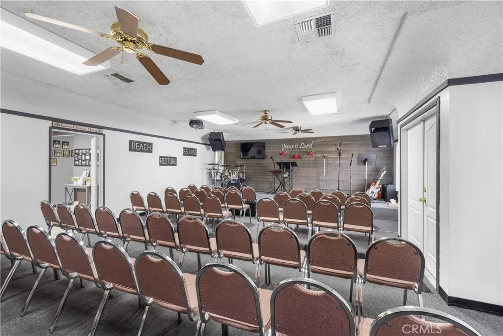 6095 Atlantic Ave, Long Beach, California 90805 — photo 5