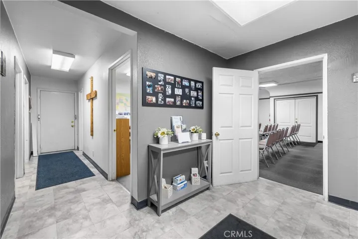 6095 Atlantic Ave, Long Beach, California 90805