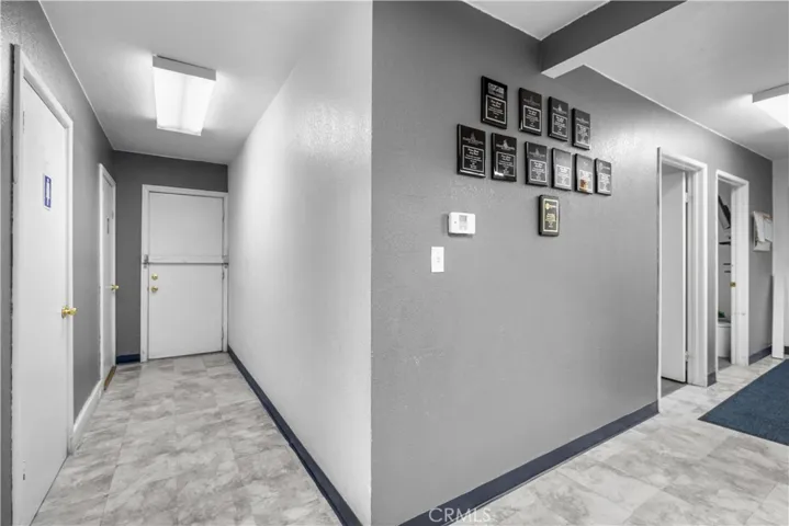 6095 Atlantic Ave, Long Beach, California 90805