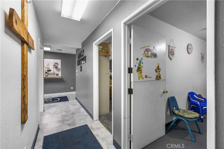 6095 Atlantic Ave, Long Beach, California 90805