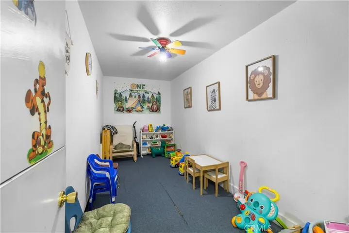 6095 Atlantic Ave, Long Beach, California 90805