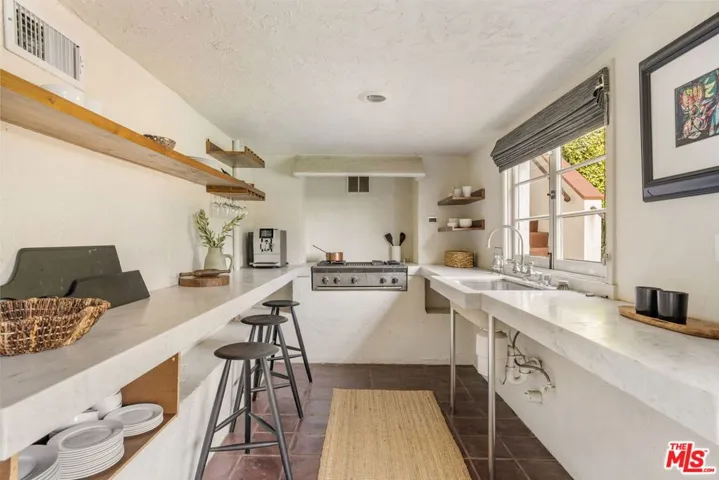 4778 Bonvue Avenue, Los Angeles, California 90027