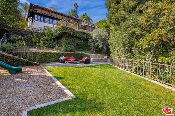 4778 Bonvue Avenue, Los Angeles, California 90027