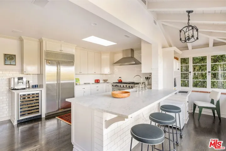 4778 Bonvue Avenue, Los Angeles, California 90027