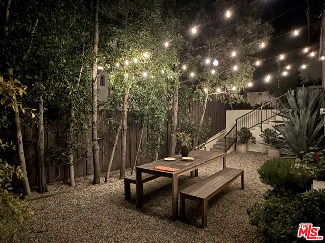 4778 Bonvue Avenue, Los Angeles, California 90027
