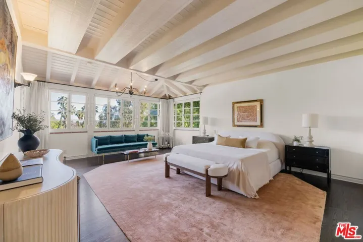 4778 Bonvue Avenue, Los Angeles, California 90027