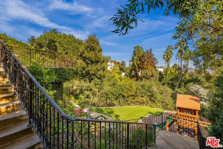 4778 Bonvue Avenue, Los Angeles, California 90027