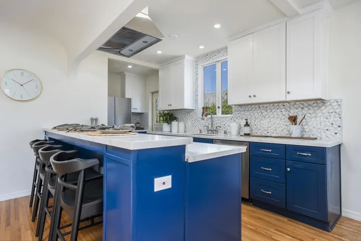 3120 Curtis, San Diego, California 92106