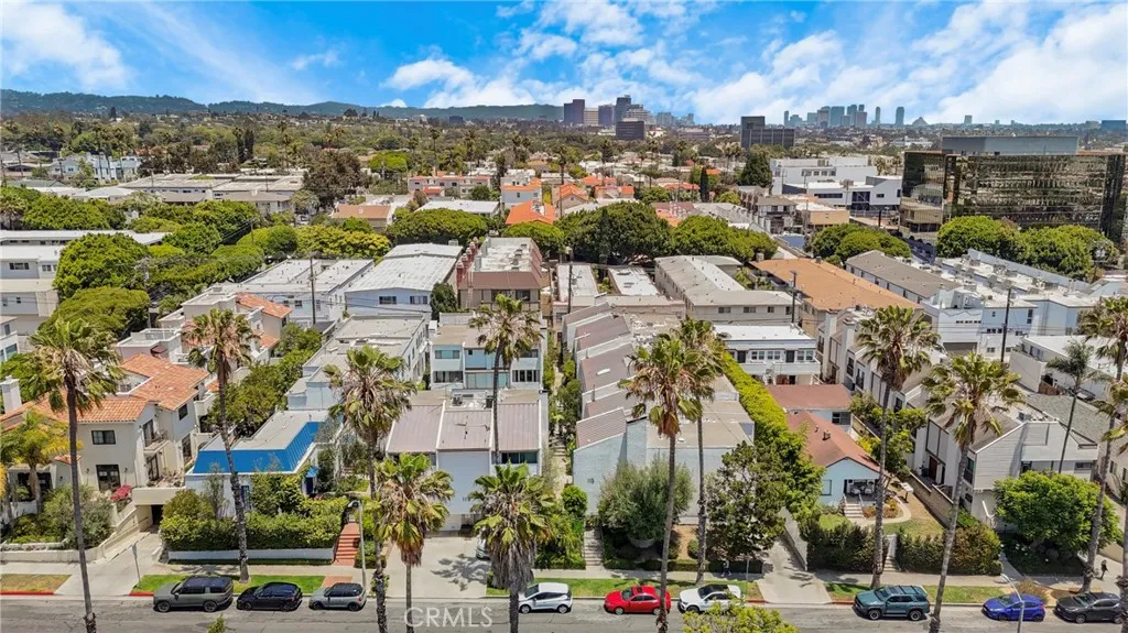 Fabulous Santa Monica Location