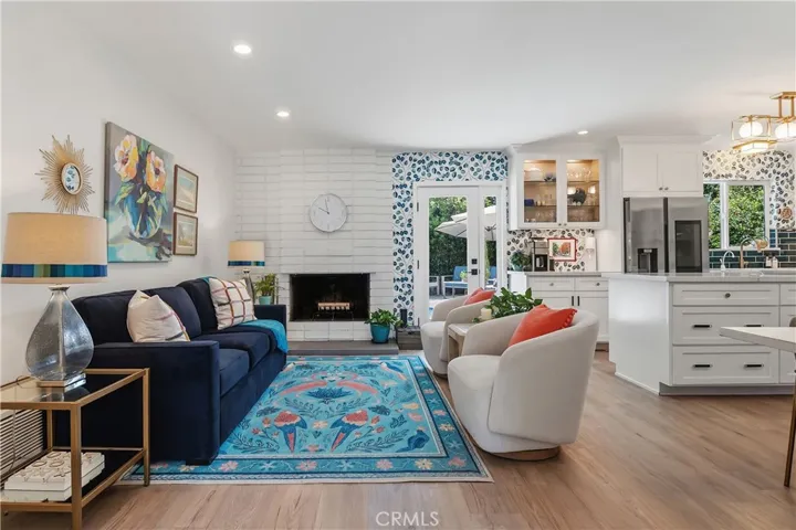 22240 Hart, Canoga Park, California 91303