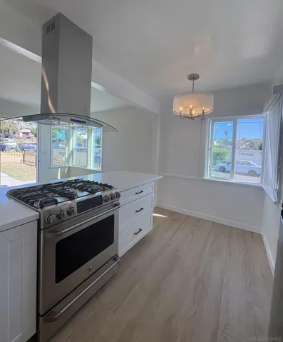 218-220 E Connecticut Ave, Vista, California 92084