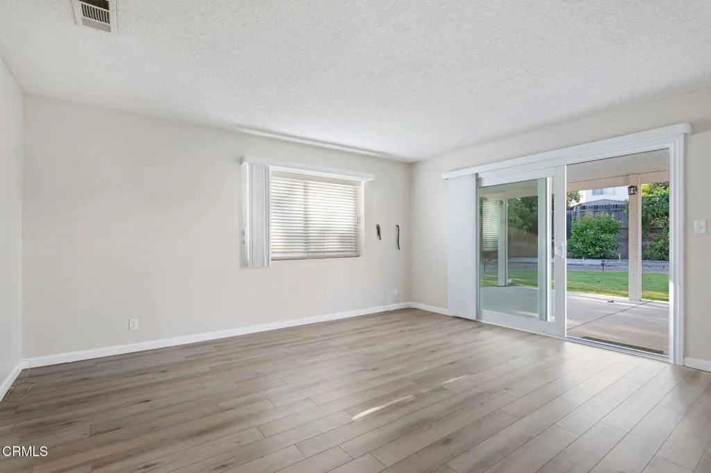 15-Family Room