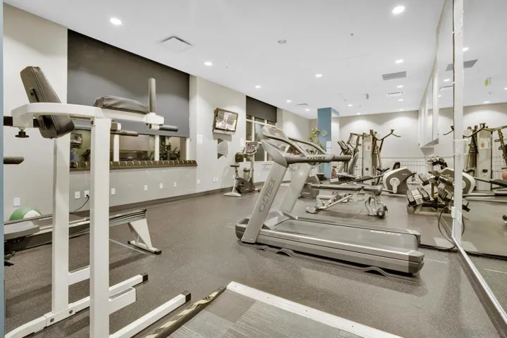 300 W Beech 204, San Diego, California 92101