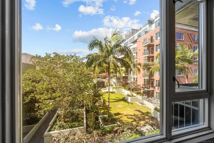 300 W Beech 204, San Diego, California 92101