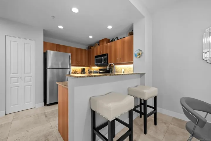 300 W Beech 204, San Diego, California 92101
