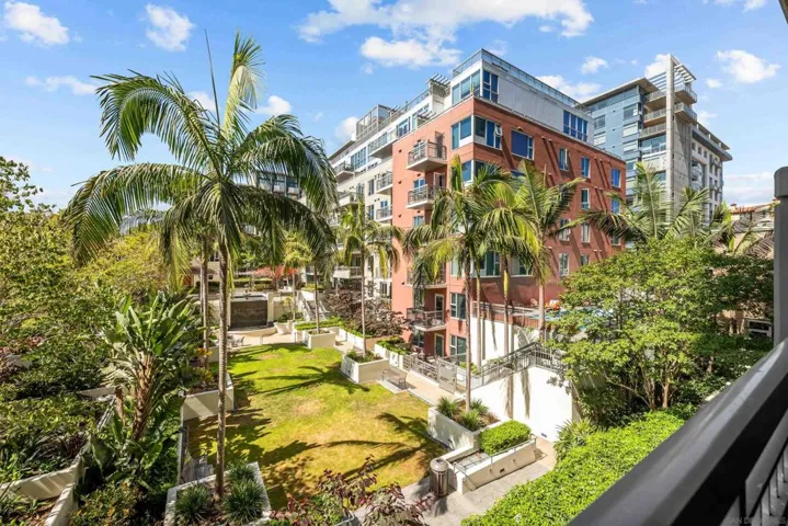 300 W Beech 204, San Diego, California 92101