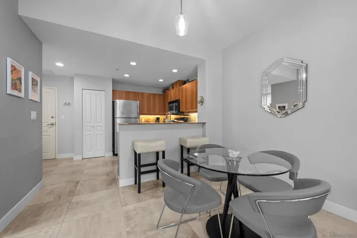 300 W Beech 204, San Diego, California 92101