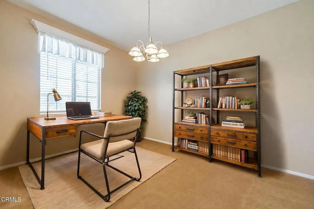 14-web-or-mls-AVOH--13 virtually staged