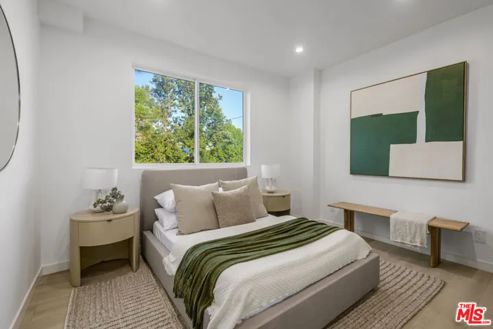 5851 Westside Crossing Lane, Los Angeles, California 90034