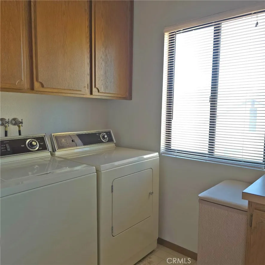 2nd floor laundry room