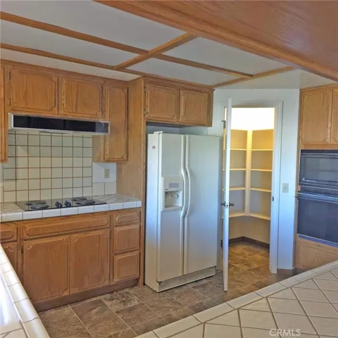 30127 White Wake, Canyon Lake, California 92587